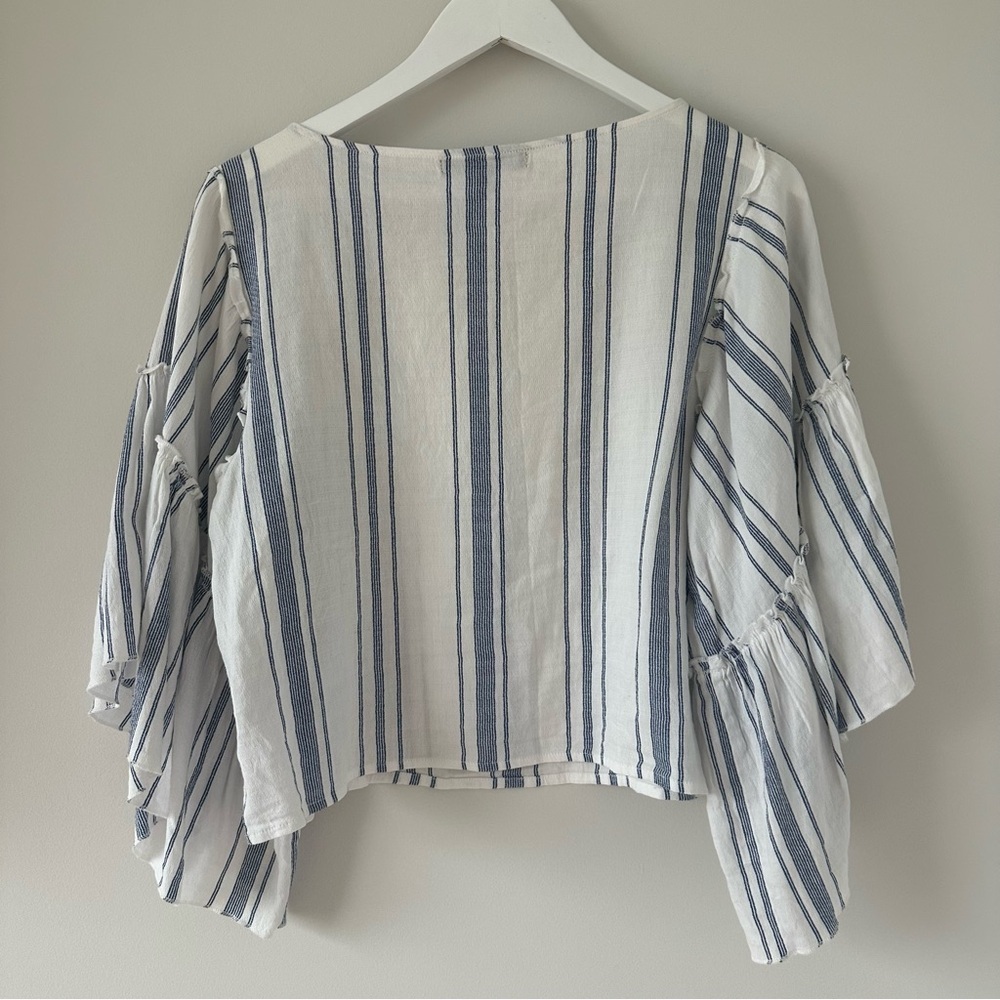 Women’s Flowy Ruffle Sleeve Boxy Crop Nautical Stripe Blue White Summer Large - Picture 9 of 10